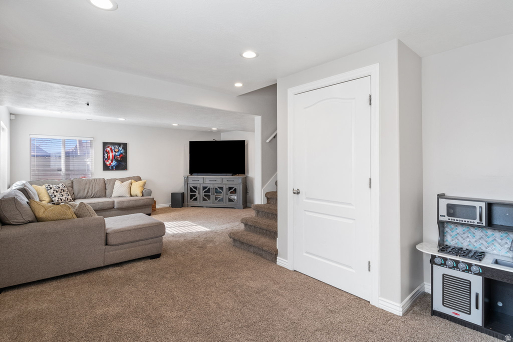 5705 MAST LN Stansbury Park, UT 84074