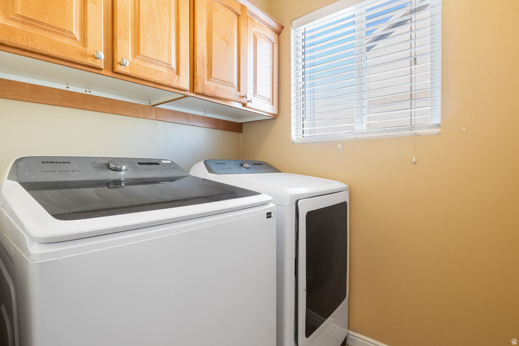 5705 MAST LN Stansbury Park, UT 84074