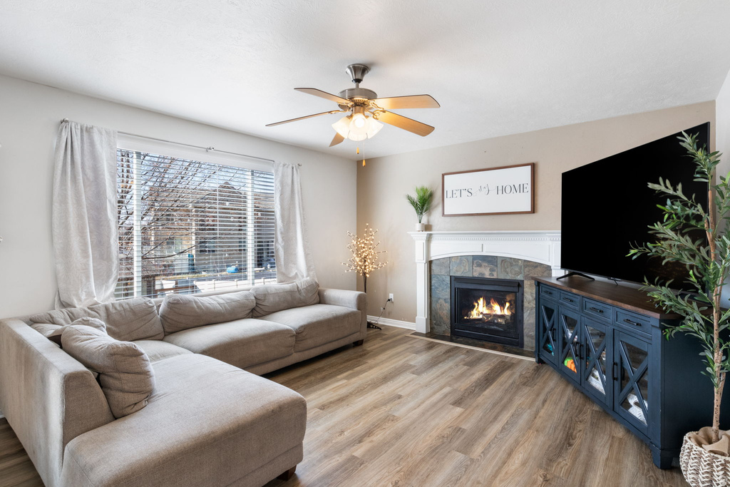 5705 MAST LN Stansbury Park, UT 84074