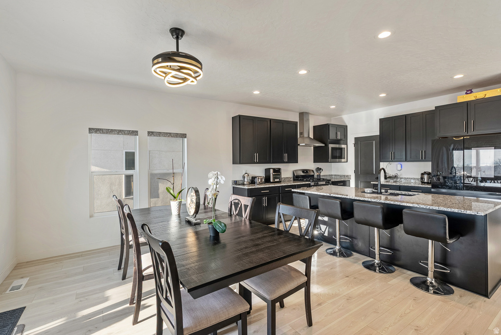 915 N EVELYN ST Farmington, UT 84025