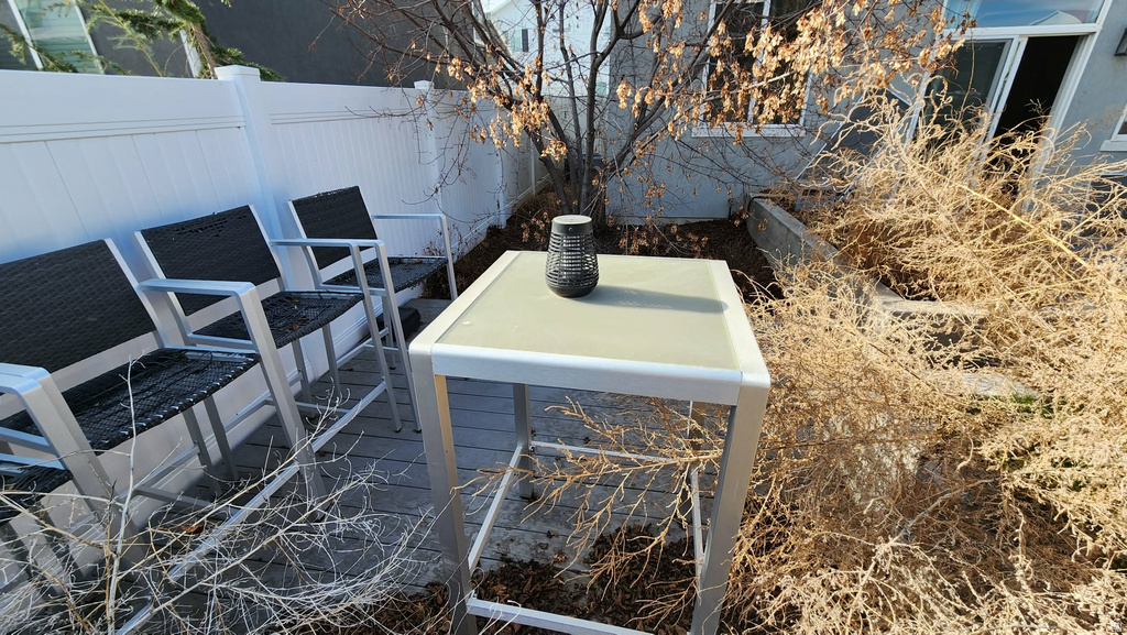 1951 W PARKVIEW DR Syracuse, UT 84075