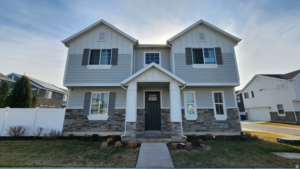 1951 W PARKVIEW DR Syracuse, UT 84075