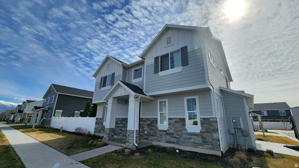 1951 W PARKVIEW DR Syracuse, UT 84075