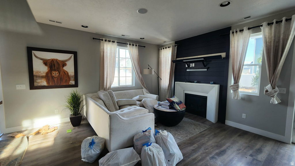 1951 W PARKVIEW DR Syracuse, UT 84075