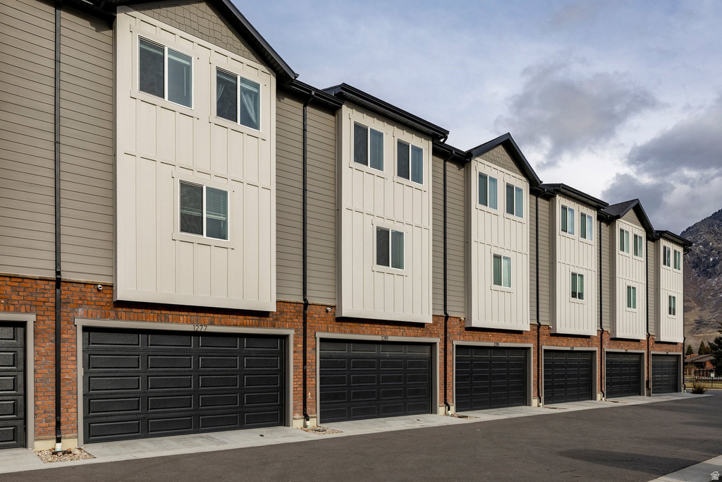 1281 16TH ST Ogden, UT 84404