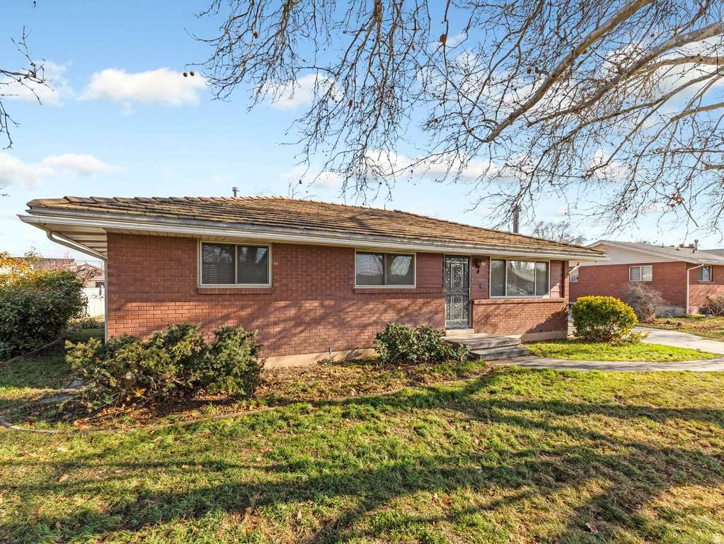 5362 S 2050 W Roy, UT 84067