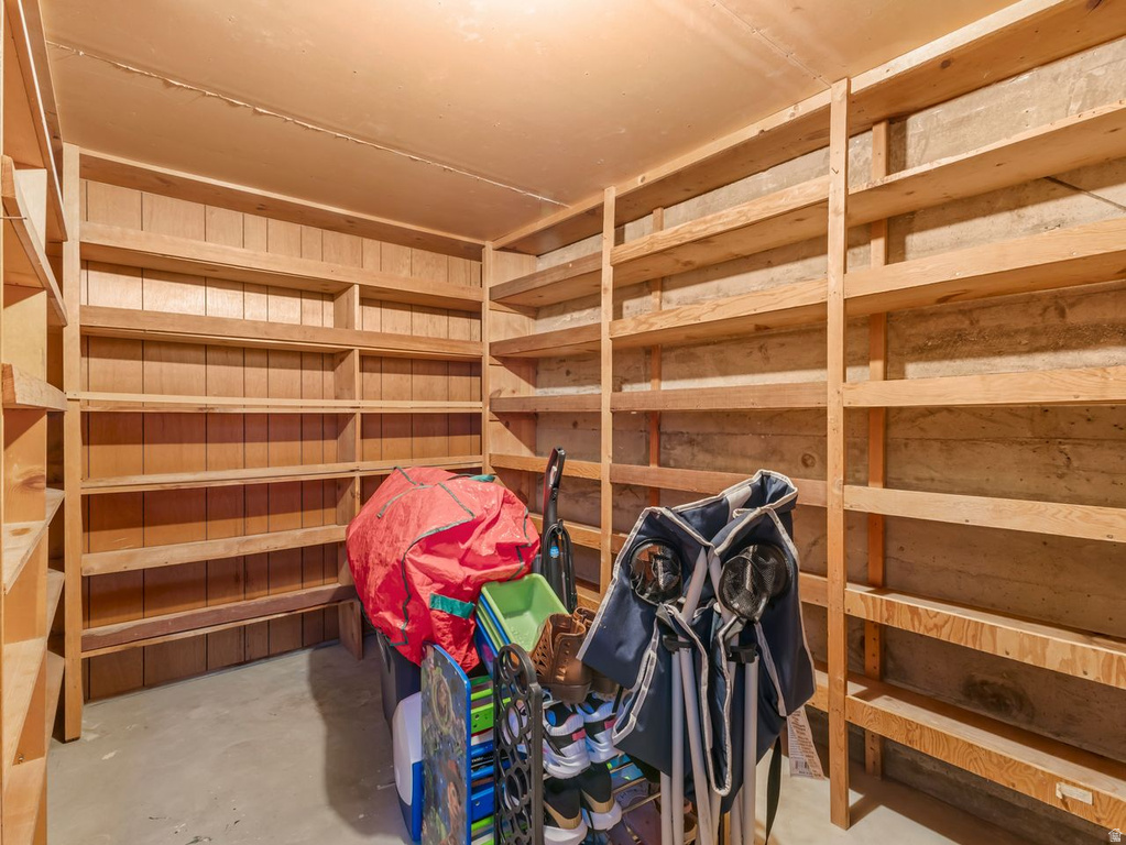 5362 S 2050 W Roy, UT 84067