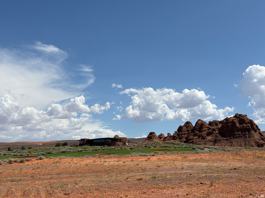 5294 W 3200 S Hurricane, UT 84737