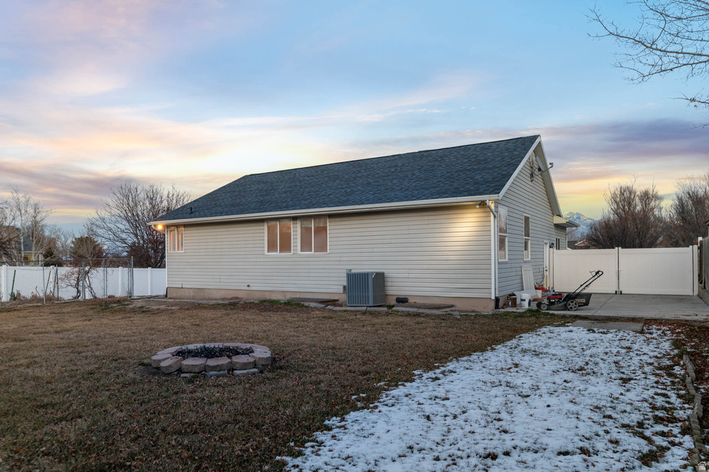 13878 S SHAGGY PEAK DR Riverton, UT 84096