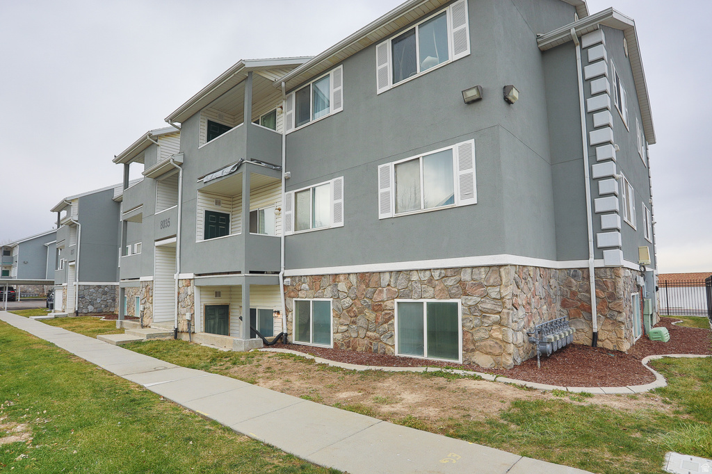8035 W COPPERFIELD PL #12 Magna, UT 84044