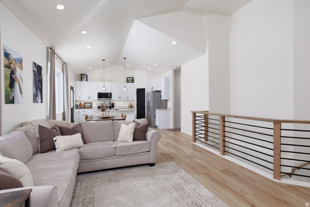 202 N OH HENRY ST Santaquin, UT 84655