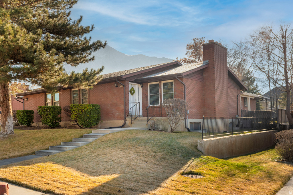 2404 E 4500 S Holladay, UT 84117