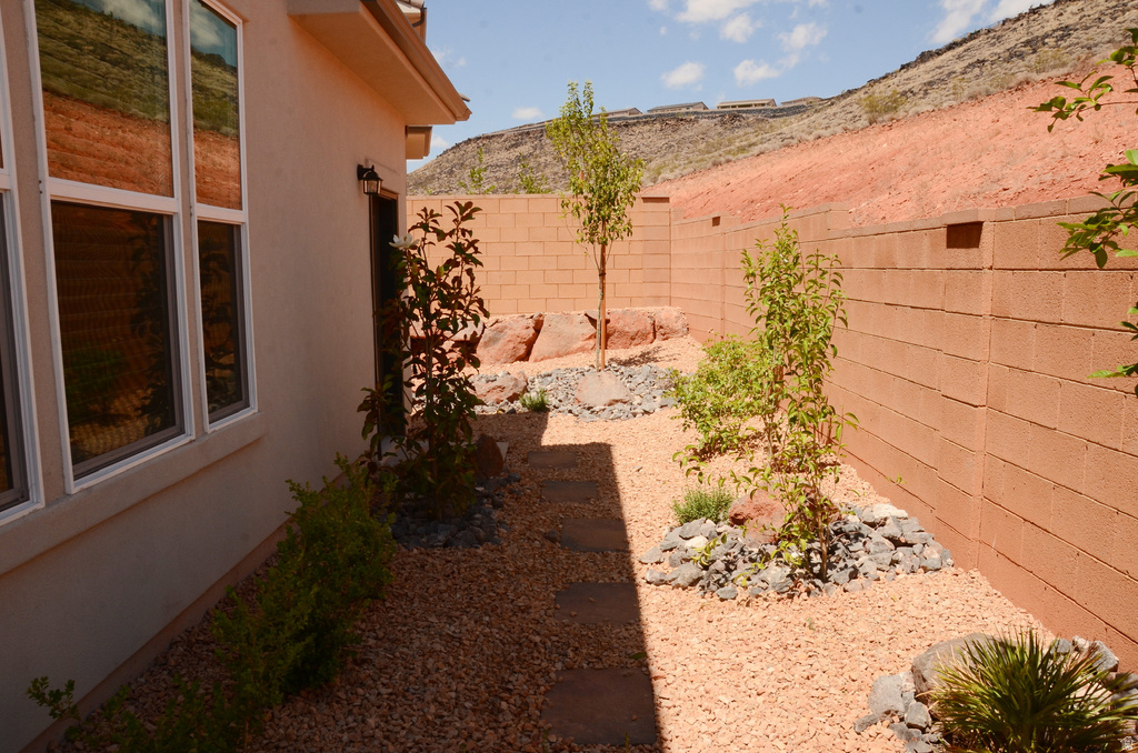 1376 RUSTICO Washington, UT 84780