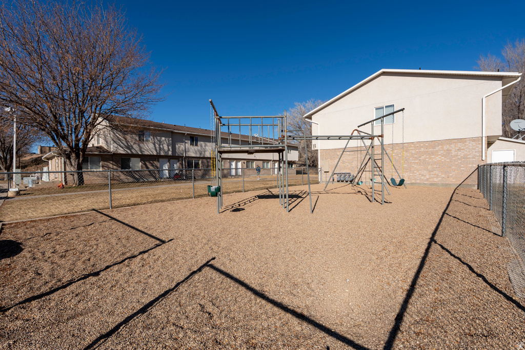 275 S 300 E Roosevelt, UT 84066