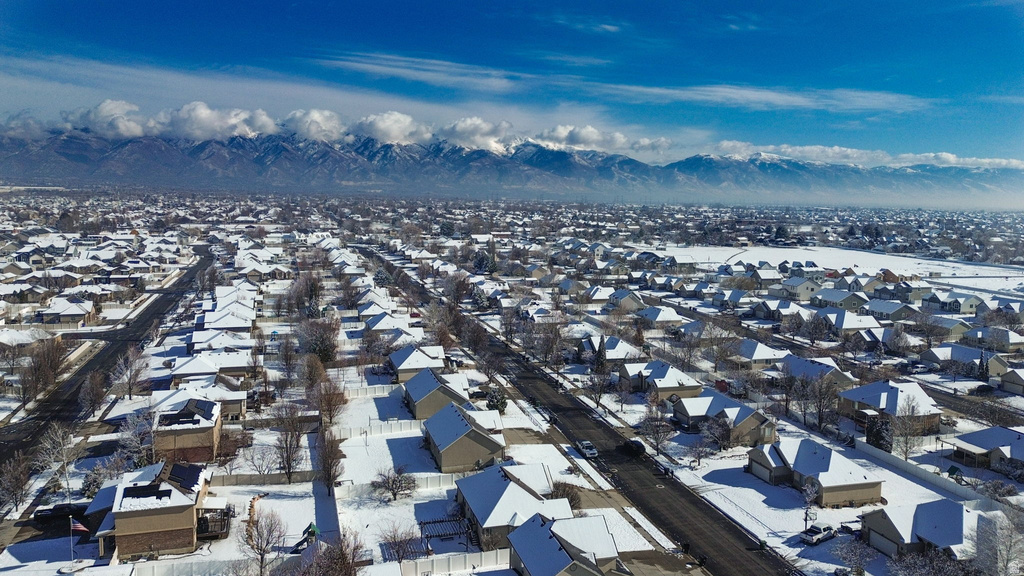 1392 W 2175 S Syracuse, UT 84075