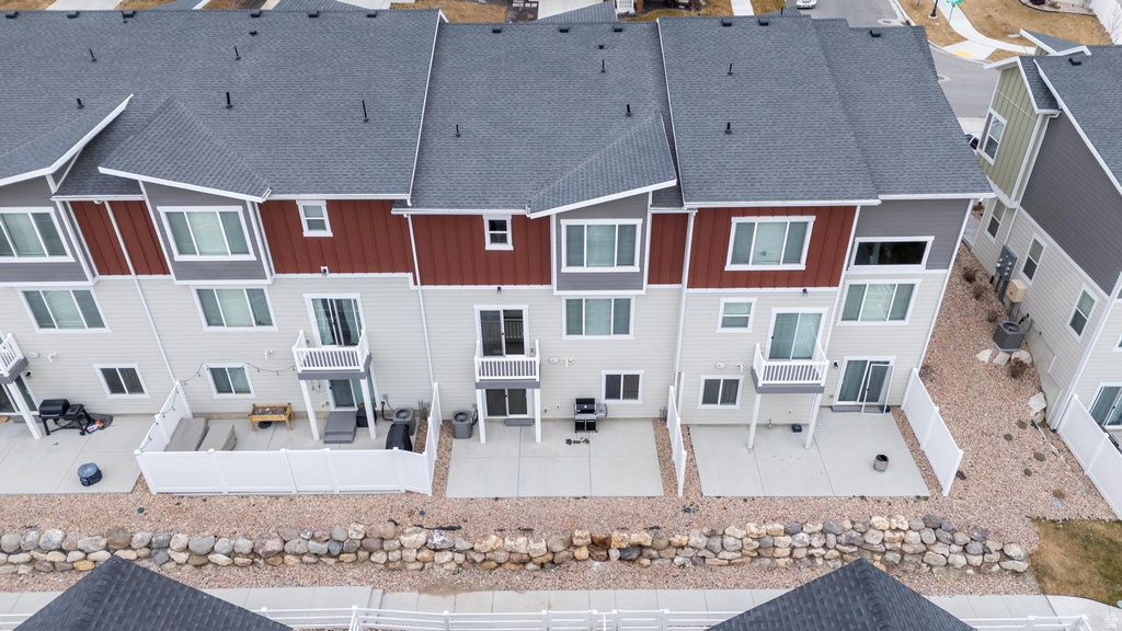 933 W LUCKY CLOVER DR Saratoga Springs, UT 84045