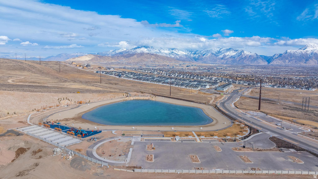 933 W LUCKY CLOVER DR Saratoga Springs, UT 84045