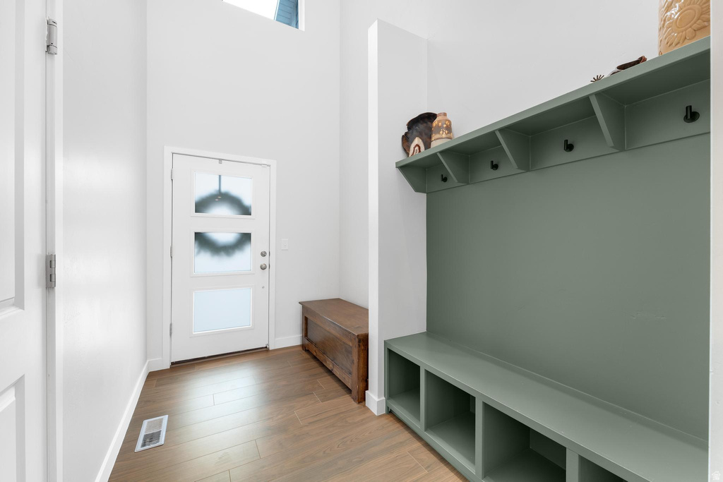 933 W LUCKY CLOVER DR Saratoga Springs, UT 84045