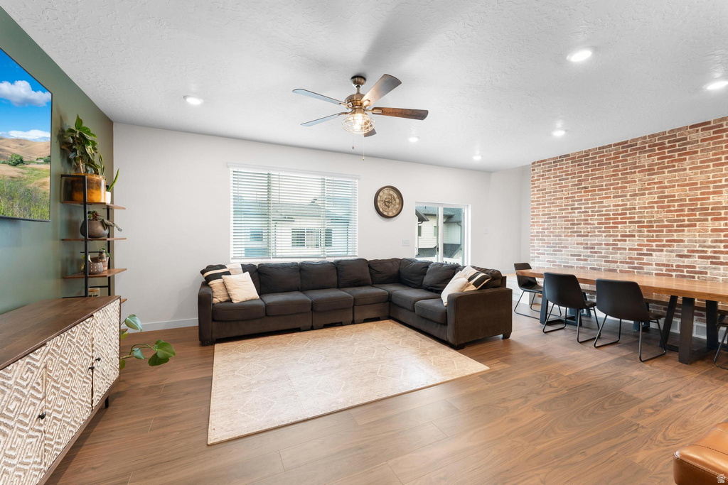 933 W LUCKY CLOVER DR Saratoga Springs, UT 84045