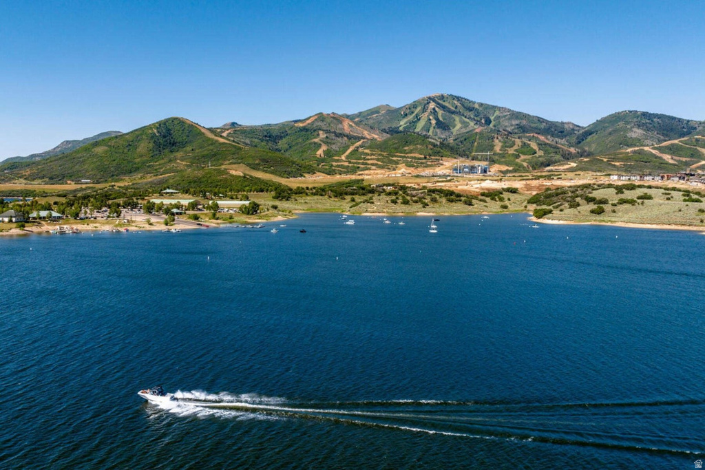 369 E KAYAK DR #204 Hideout, UT 84036