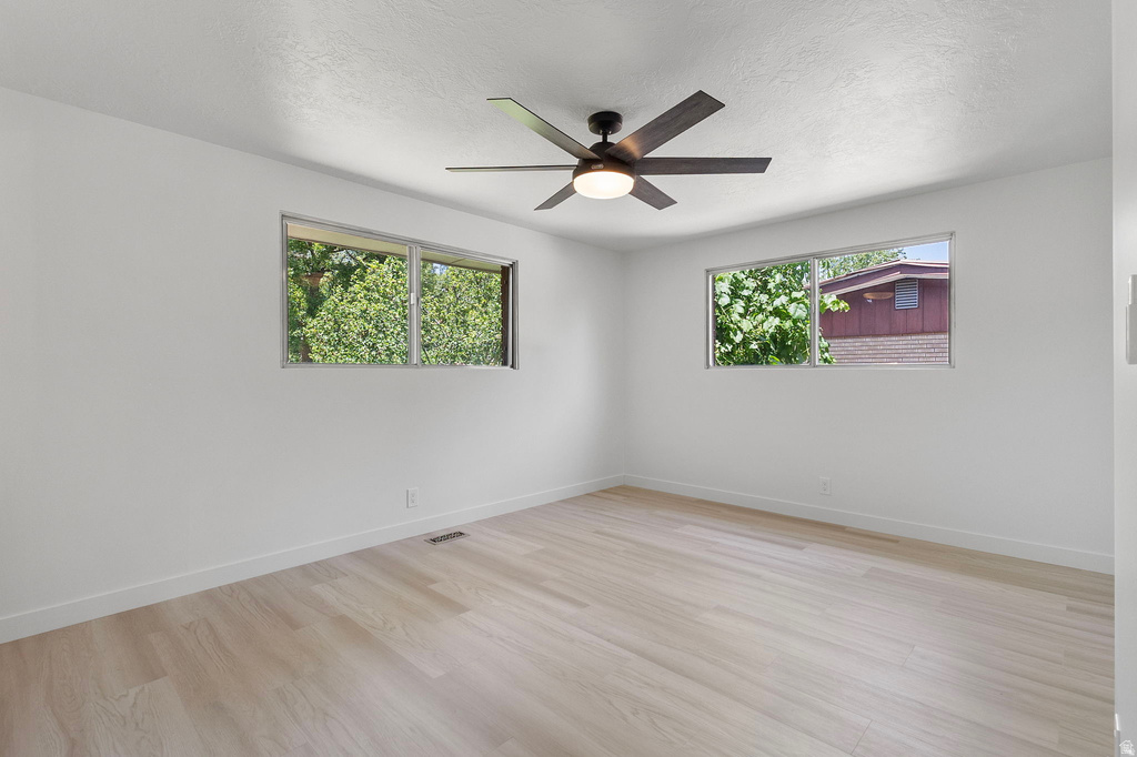 5600 S RALPH DR Taylorsville, UT 84129