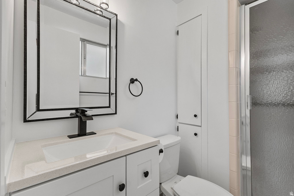 5600 S RALPH DR Taylorsville, UT 84129