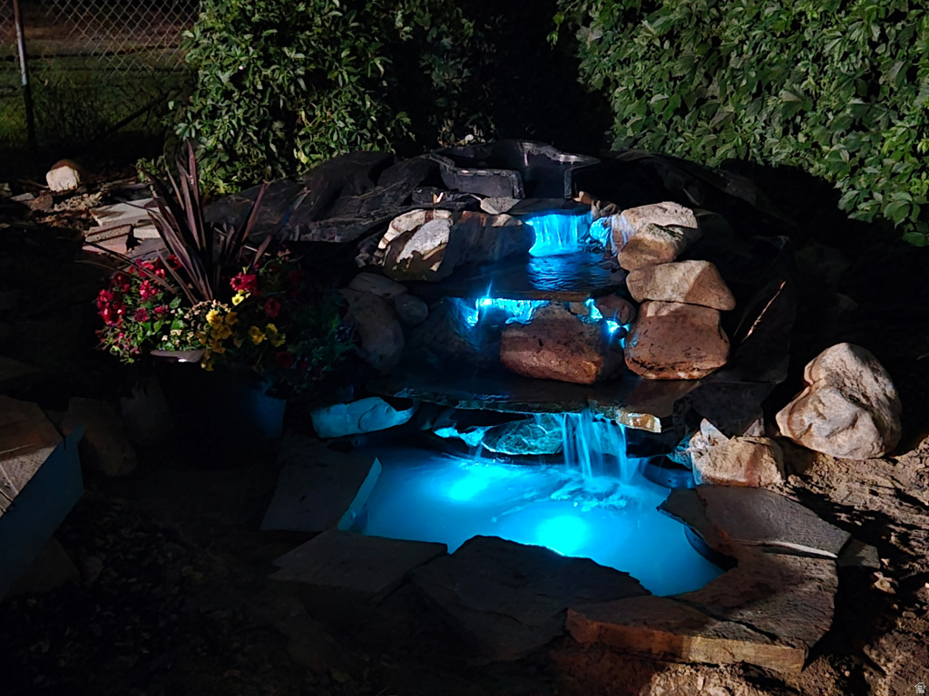 1886 W BEN AIR DR Taylorsville, UT 84129