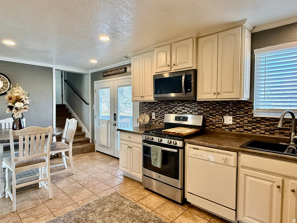 1886 W BEN AIR DR Taylorsville, UT 84129