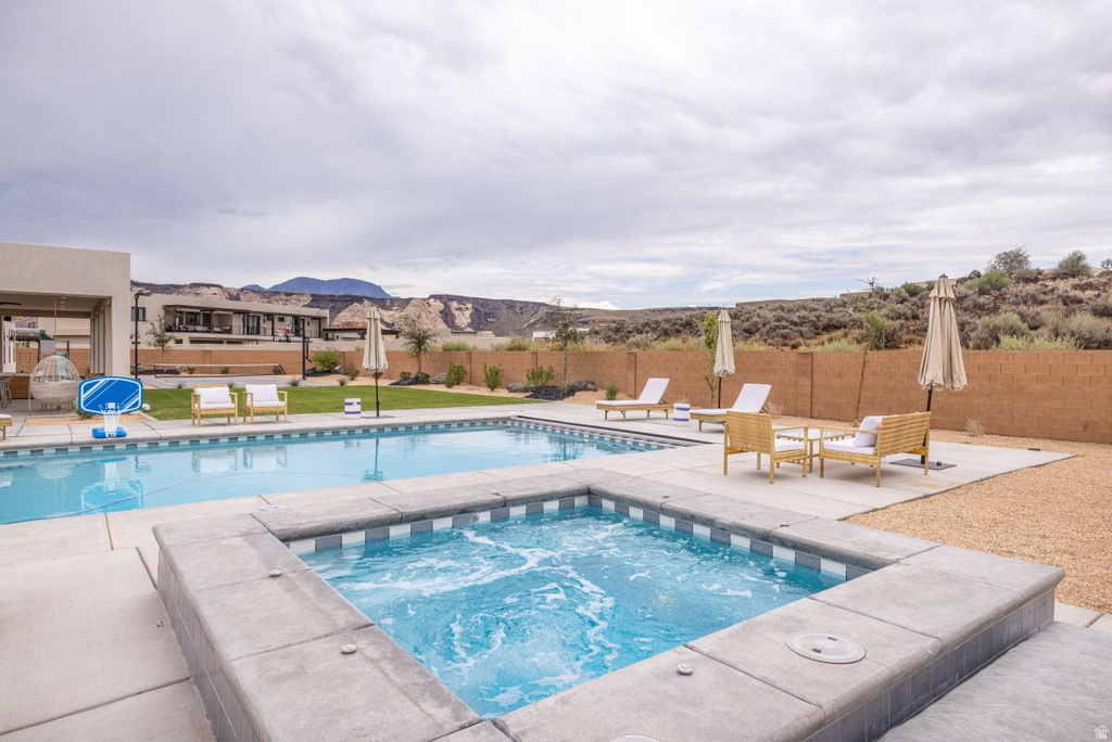 4862 N SAND COVE CIR St George, UT 84770