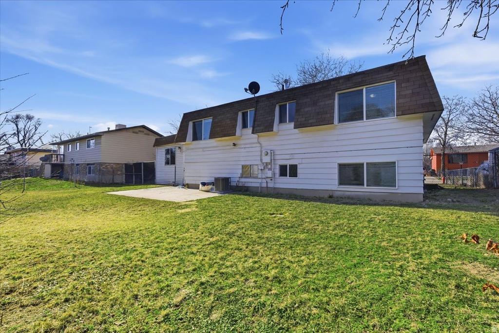 6635 S SOMERSET DR West Jordan, UT 84084