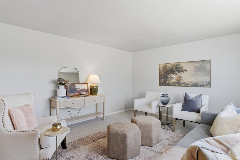 6635 S SOMERSET DR West Jordan, UT 84084