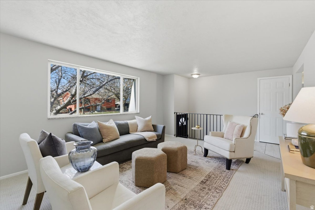 6635 S SOMERSET DR West Jordan, UT 84084