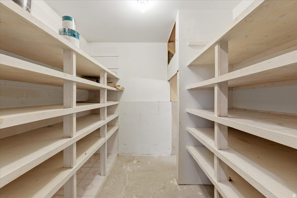 6635 S SOMERSET DR West Jordan, UT 84084