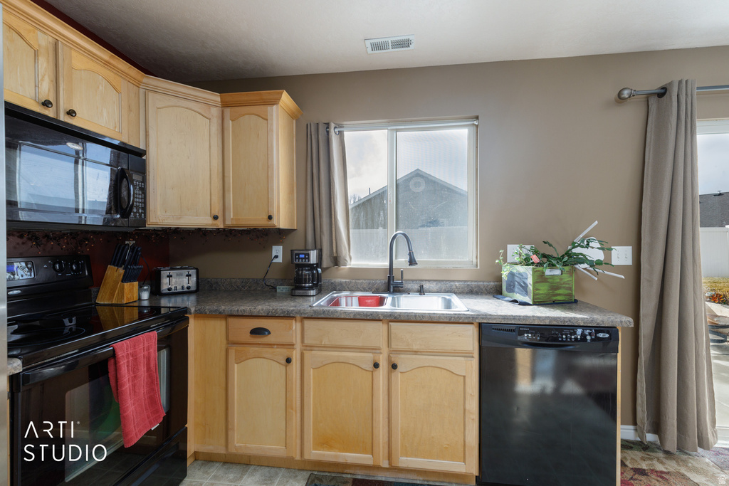 133 W ARLINGTON WAY Harrisville, UT 84414