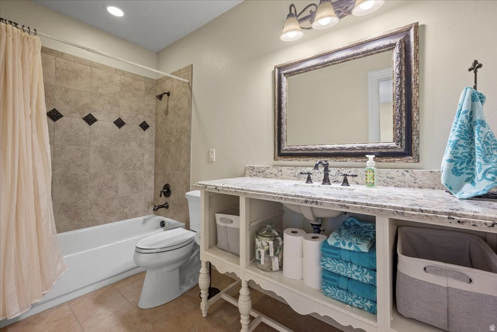 1767 S CENTENNIAL BLVD Saratoga Springs, UT 84045