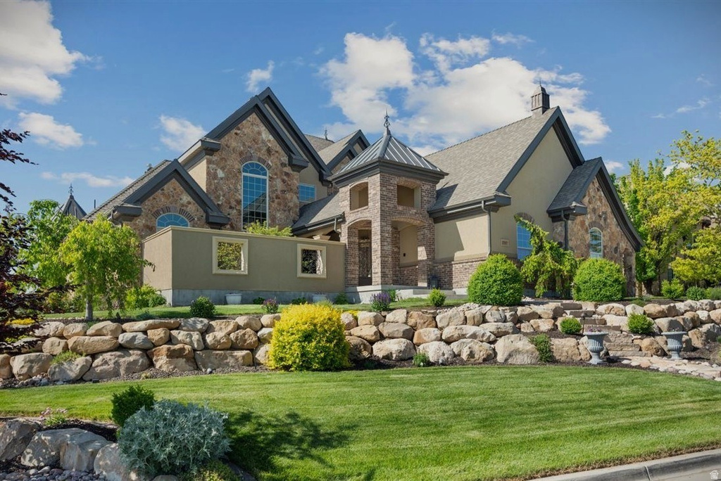 1767 S CENTENNIAL BLVD Saratoga Springs, UT 84045