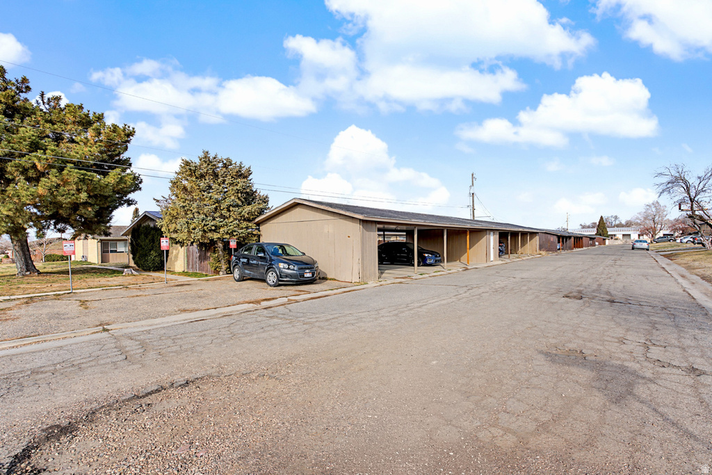 52 W 1425 N Sunset, UT 84015