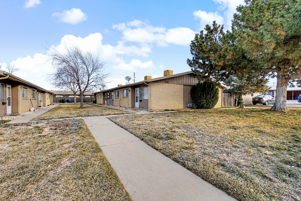 52 W 1425 N Sunset, UT 84015