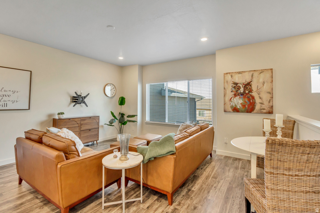 994 W SAPPHIRE PEAK DR #200 Bluffdale, UT 84065