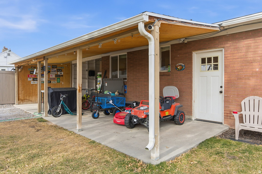 2329 W MYERS LN Riverton, UT 84065