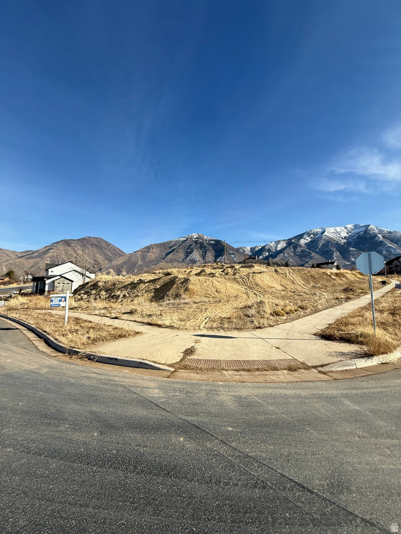 1343 S 370 E Salem, UT 84653