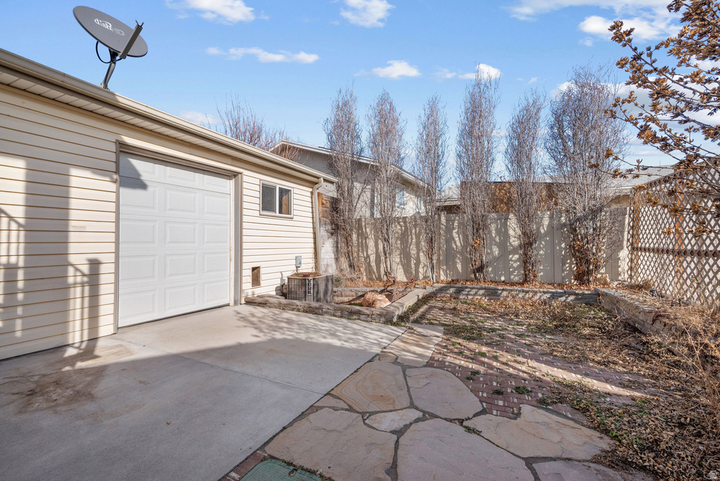 6479 W KINGS DR West Valley City, UT 84128
