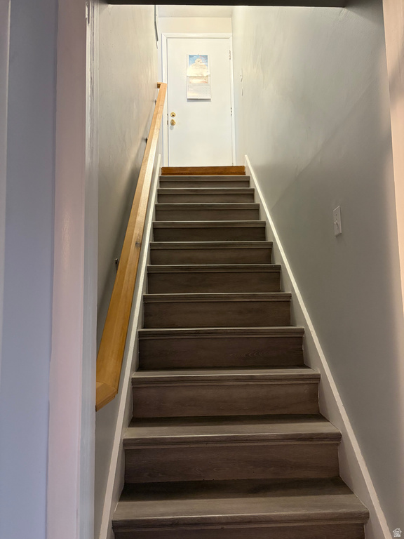 2544 E PROMENADE DR Cottonwood Heights, UT 84121