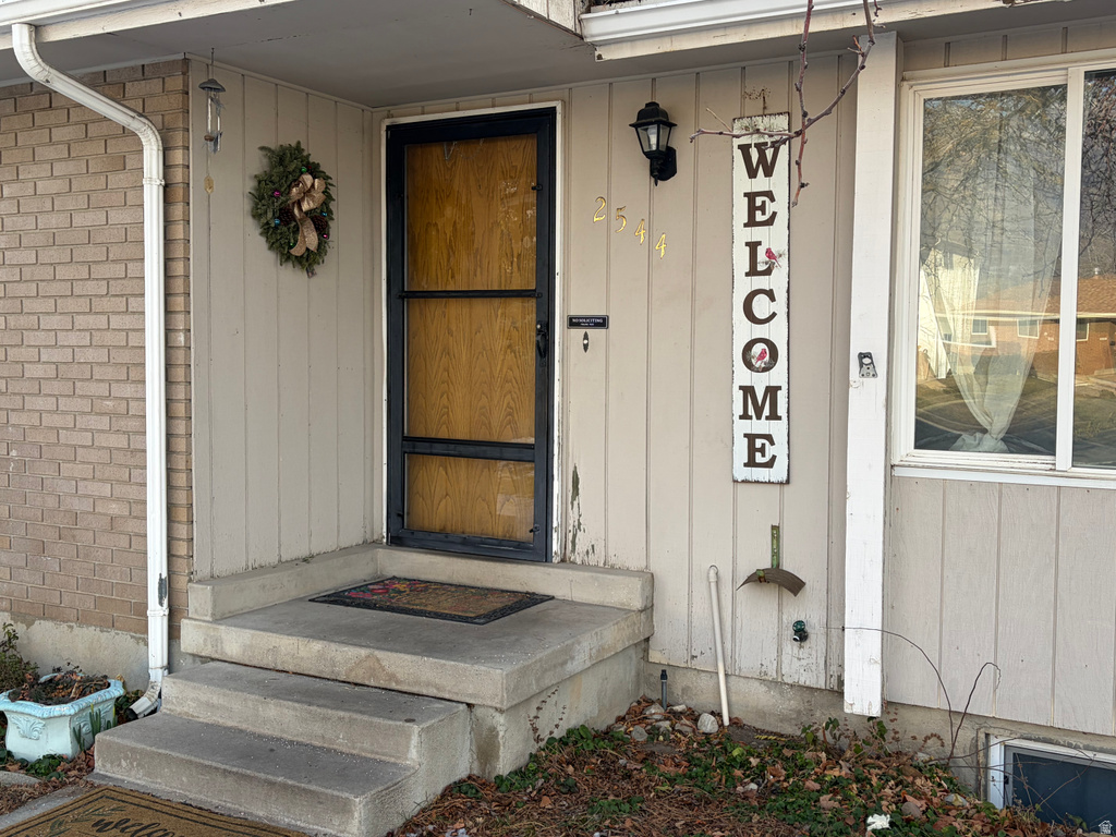 2544 E PROMENADE DR Cottonwood Heights, UT 84121