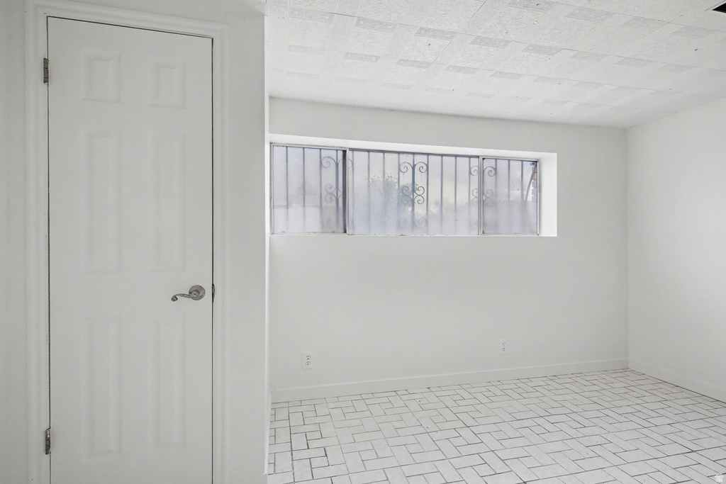 1932 W SIR JAMES DR Salt Lake City, UT 84116