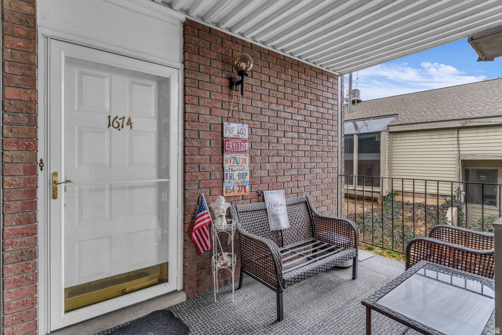 1674 N HICKORY LN Provo, UT 84604