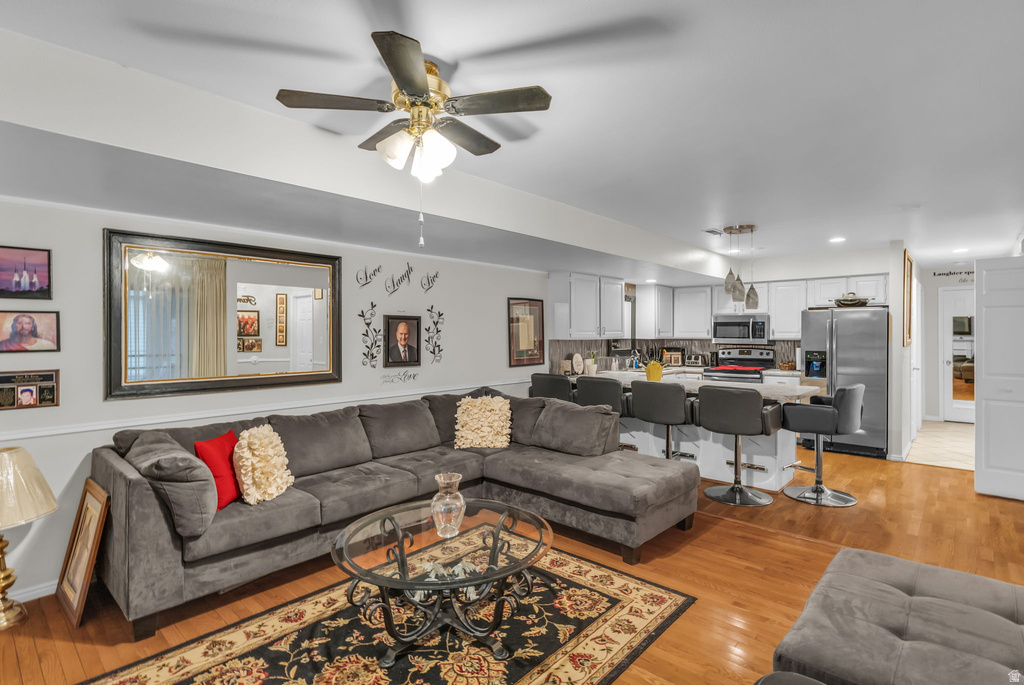 1674 N HICKORY LN Provo, UT 84604