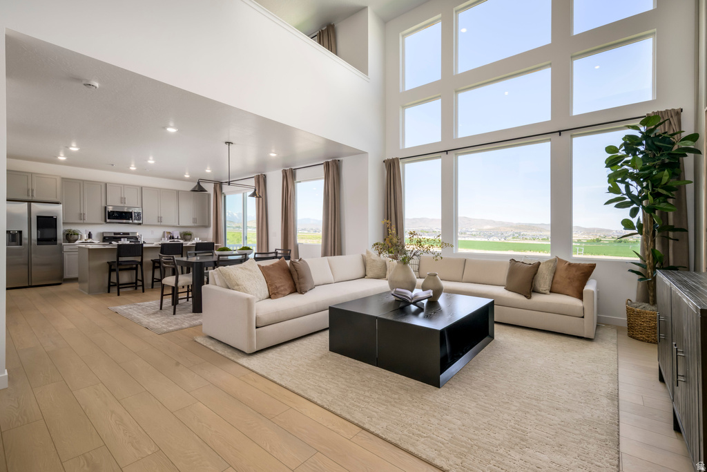 1428 S BRIXTON AVE #206 Saratoga Springs, UT 84045