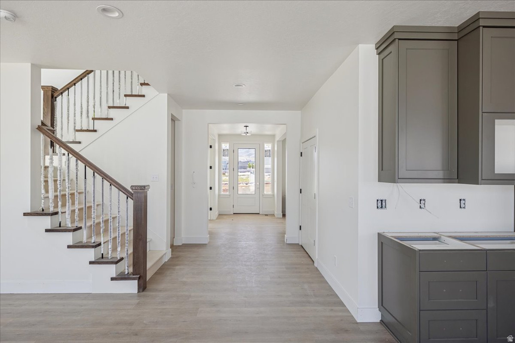 822 W CAROLINE DR #214 Saratoga Springs, UT 84045