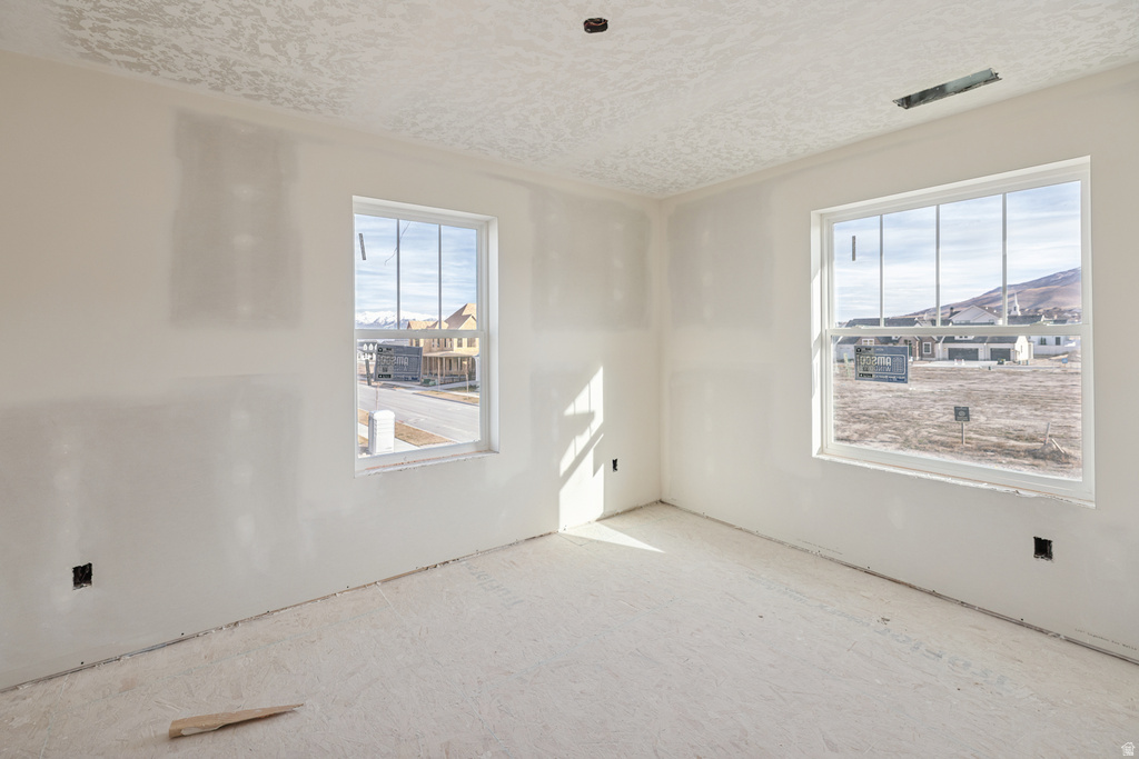 822 W CAROLINE DR #214 Saratoga Springs, UT 84045